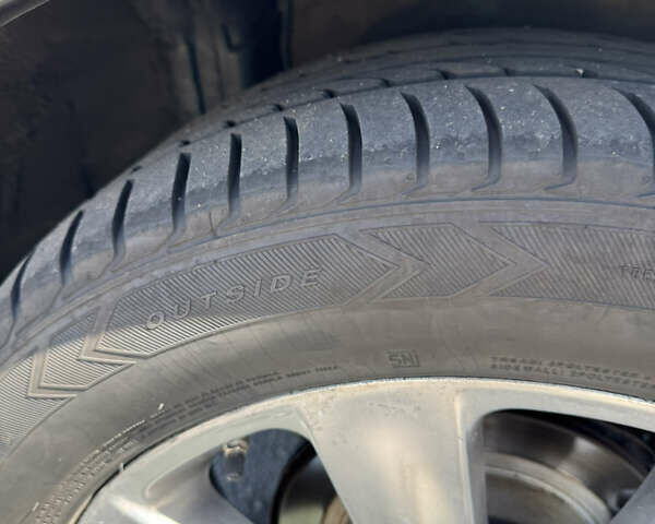 Сірий Інфініті FX 35, об'ємом двигуна 3.5 л та пробігом 218 тис. км за 9500 $, фото 10 на Automoto.ua