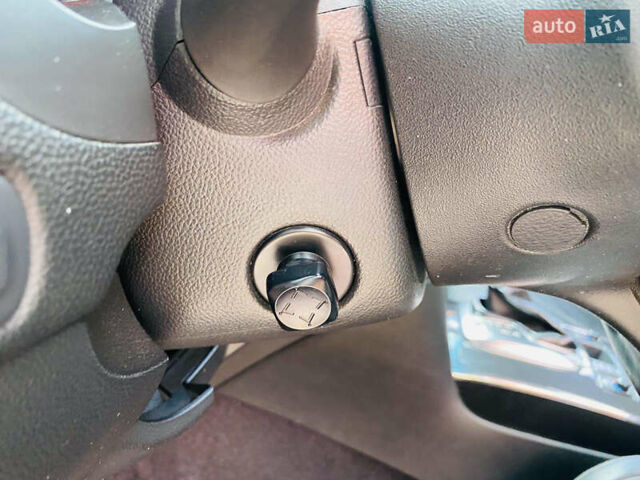 Серый Инфинити FX 35, объемом двигателя 3.5 л и пробегом 255 тыс. км за 11900 $, фото 31 на Automoto.ua