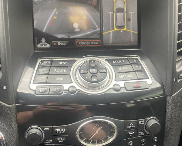 Сірий Інфініті FX 35, об'ємом двигуна 3.5 л та пробігом 200 тис. км за 12000 $, фото 12 на Automoto.ua