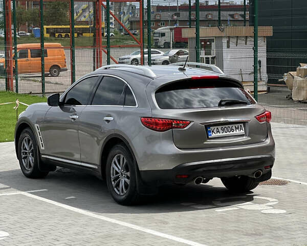 Сірий Інфініті FX 35, об'ємом двигуна 3.5 л та пробігом 200 тис. км за 12000 $, фото 3 на Automoto.ua