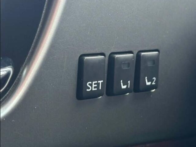 Сірий Інфініті FX 35, об'ємом двигуна 3.5 л та пробігом 157 тис. км за 13500 $, фото 7 на Automoto.ua