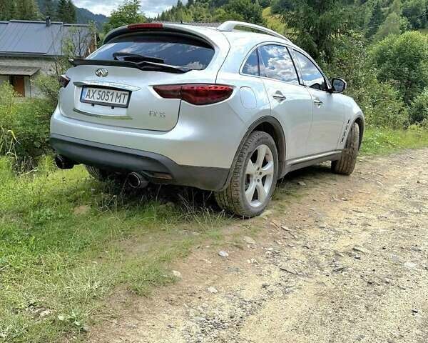 Сірий Інфініті FX 35, об'ємом двигуна 3.5 л та пробігом 157 тис. км за 13500 $, фото 1 на Automoto.ua