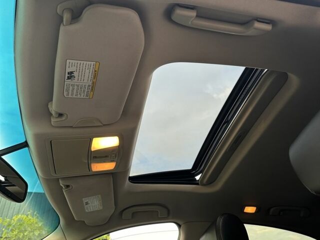 Серый Инфинити FX 35, объемом двигателя 3.5 л и пробегом 293 тыс. км за 12000 $, фото 10 на Automoto.ua