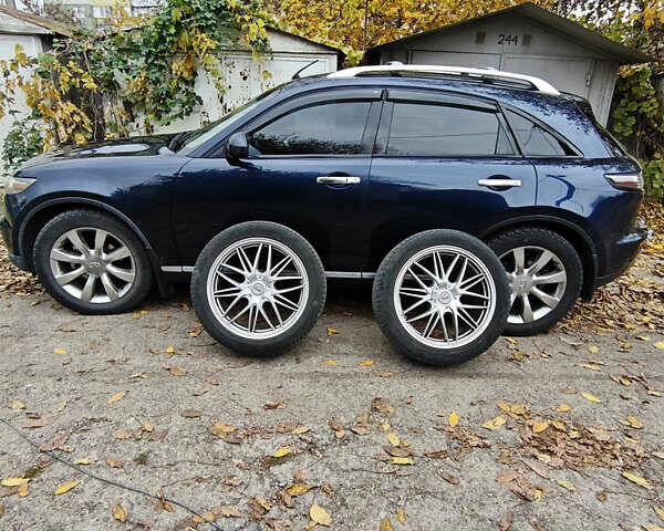 Синий Инфинити FX 35, объемом двигателя 3.5 л и пробегом 230 тыс. км за 8200 $, фото 13 на Automoto.ua