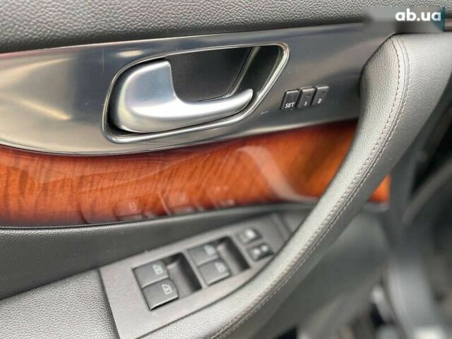 Чорний Інфініті FX 37, об'ємом двигуна 3.7 л та пробігом 201 тис. км за 14700 $, фото 22 на Automoto.ua