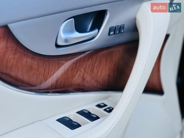 Черный Инфинити FX 37, объемом двигателя 3.7 л и пробегом 183 тыс. км за 14850 $, фото 30 на Automoto.ua