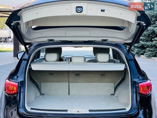 Черный Инфинити FX 37, объемом двигателя 3.7 л и пробегом 183 тыс. км за 14850 $, фото 29 на Automoto.ua