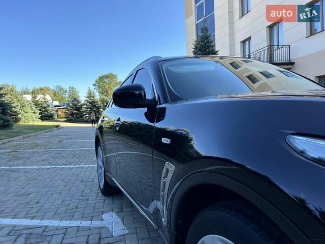 Черный Инфинити FX 37, объемом двигателя 3.7 л и пробегом 183 тыс. км за 14850 $, фото 13 на Automoto.ua