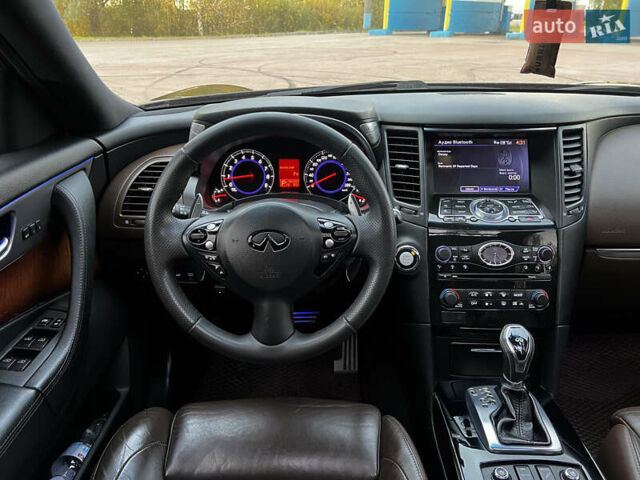 Черный Инфинити FX 37, объемом двигателя 3.7 л и пробегом 190 тыс. км за 16800 $, фото 19 на Automoto.ua