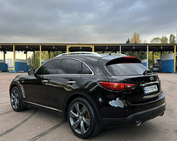 Черный Инфинити FX 37, объемом двигателя 3.7 л и пробегом 190 тыс. км за 16800 $, фото 2 на Automoto.ua
