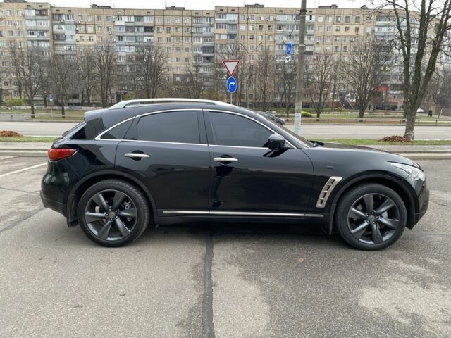 Чорний Інфініті FX 37, об'ємом двигуна 3.7 л та пробігом 186 тис. км за 18500 $, фото 5 на Automoto.ua