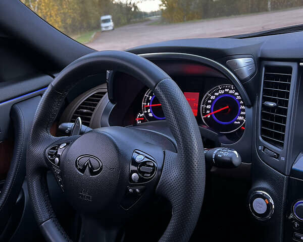 Черный Инфинити FX 37, объемом двигателя 3.7 л и пробегом 190 тыс. км за 16800 $, фото 31 на Automoto.ua