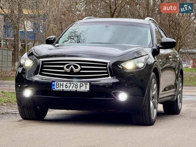 Чорний Інфініті FX 37, об'ємом двигуна 3.7 л та пробігом 211 тис. км за 16900 $, фото 4 на Automoto.ua