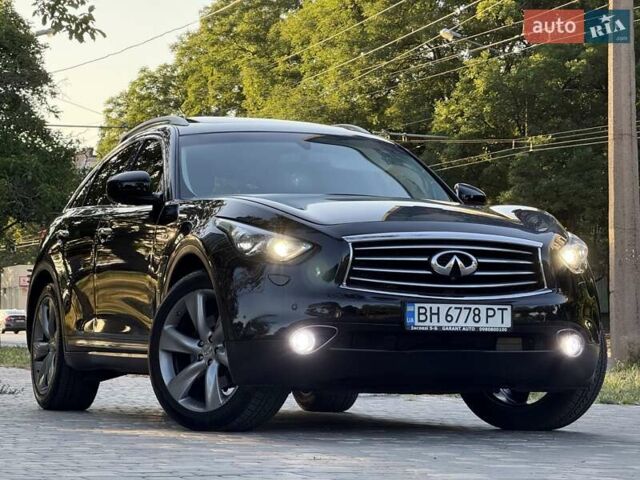 Черный Инфинити FX 37, объемом двигателя 3.7 л и пробегом 211 тыс. км за 16800 $, фото 12 на Automoto.ua