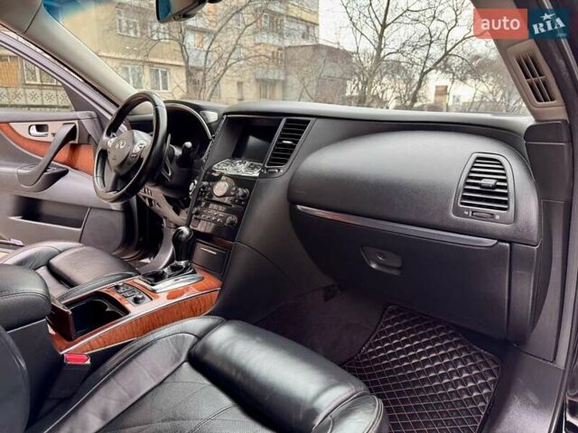 Чорний Інфініті FX 37, об'ємом двигуна 3.7 л та пробігом 211 тис. км за 16900 $, фото 42 на Automoto.ua