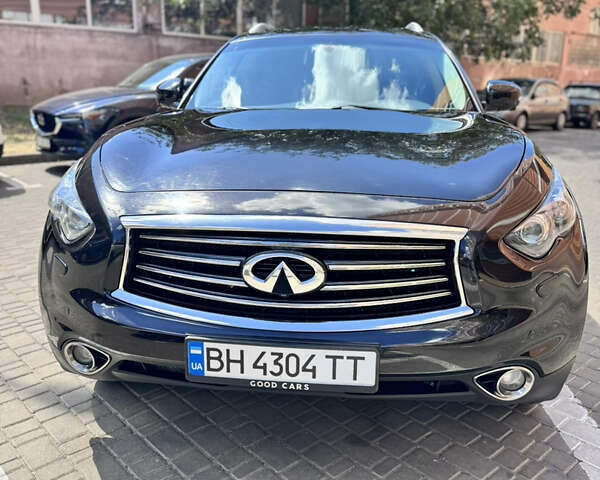 Чорний Інфініті FX 37, об'ємом двигуна 3.7 л та пробігом 202 тис. км за 16000 $, фото 1 на Automoto.ua