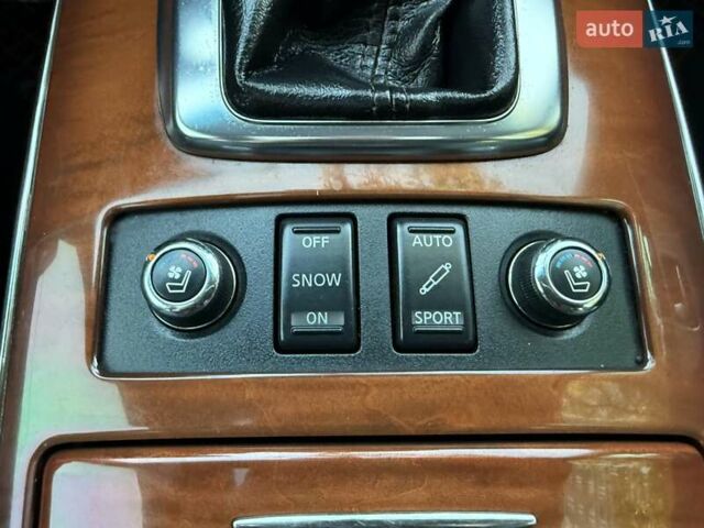 Черный Инфинити FX 37, объемом двигателя 3.7 л и пробегом 211 тыс. км за 16800 $, фото 65 на Automoto.ua