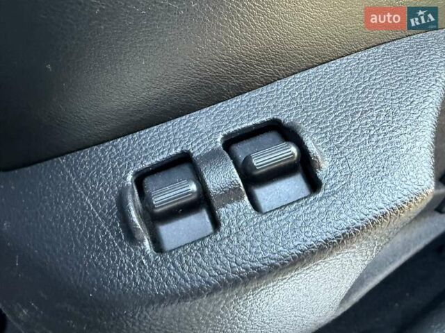 Черный Инфинити FX 37, объемом двигателя 3.7 л и пробегом 211 тыс. км за 16800 $, фото 43 на Automoto.ua