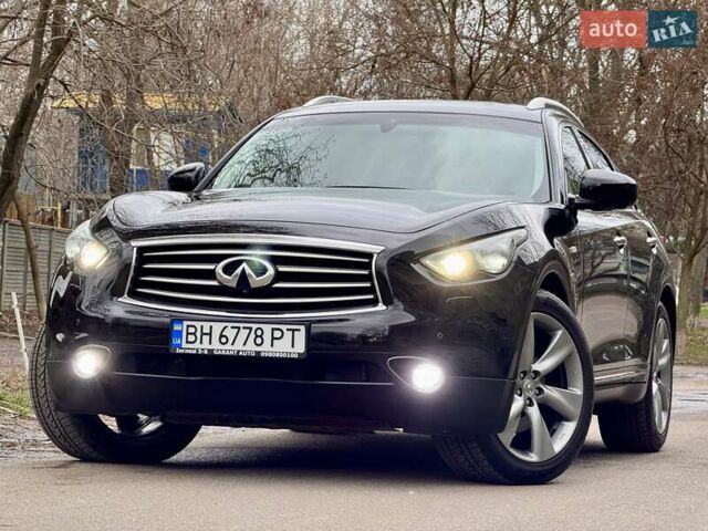 Чорний Інфініті FX 37, об'ємом двигуна 3.7 л та пробігом 211 тис. км за 16900 $, фото 21 на Automoto.ua