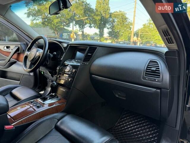 Черный Инфинити FX 37, объемом двигателя 3.7 л и пробегом 211 тыс. км за 16800 $, фото 40 на Automoto.ua