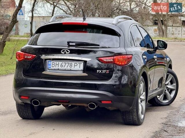 Чорний Інфініті FX 37, об'ємом двигуна 3.7 л та пробігом 211 тис. км за 16900 $, фото 25 на Automoto.ua