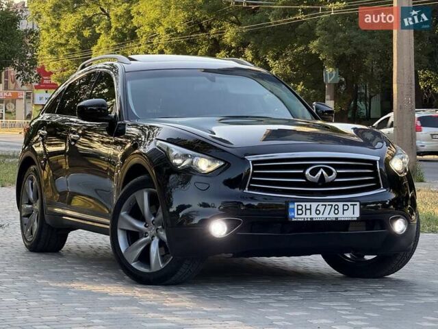 Черный Инфинити FX 37, объемом двигателя 3.7 л и пробегом 211 тыс. км за 16800 $, фото 13 на Automoto.ua