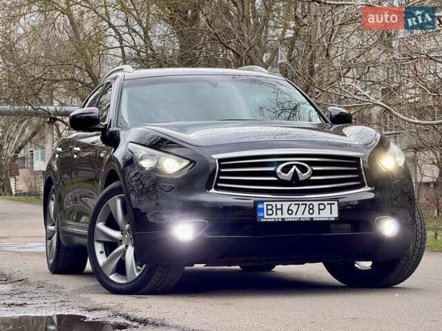 Чорний Інфініті FX 37, об'ємом двигуна 3.7 л та пробігом 211 тис. км за 16900 $, фото 30 на Automoto.ua