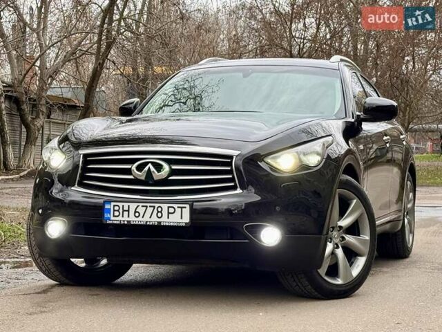 Чорний Інфініті FX 37, об'ємом двигуна 3.7 л та пробігом 211 тис. км за 16900 $, фото 19 на Automoto.ua