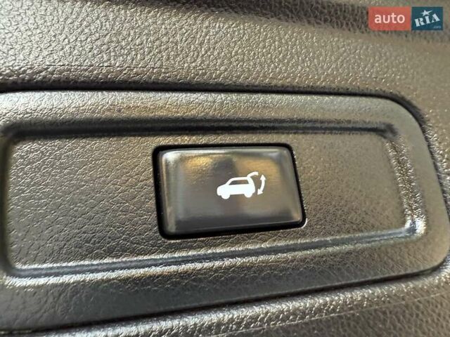 Черный Инфинити FX 37, объемом двигателя 3.7 л и пробегом 211 тыс. км за 16800 $, фото 77 на Automoto.ua