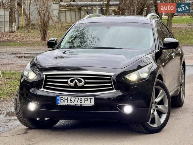 Чорний Інфініті FX 37, об'ємом двигуна 3.7 л та пробігом 211 тис. км за 16900 $, фото 18 на Automoto.ua