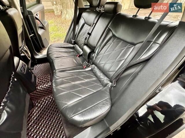 Чорний Інфініті FX 37, об'ємом двигуна 3.7 л та пробігом 211 тис. км за 16900 $, фото 65 на Automoto.ua