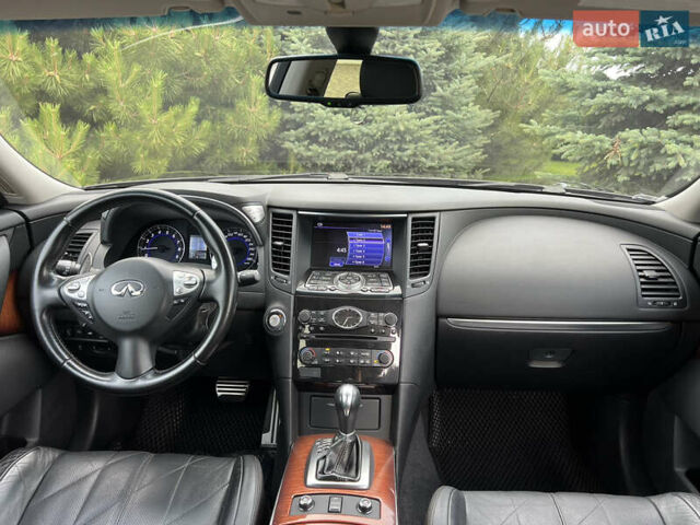 Чорний Інфініті FX 37, об'ємом двигуна 3.7 л та пробігом 160 тис. км за 14900 $, фото 21 на Automoto.ua