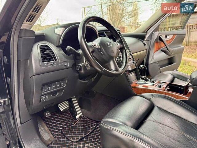Чорний Інфініті FX 37, об'ємом двигуна 3.7 л та пробігом 211 тис. км за 16900 $, фото 54 на Automoto.ua