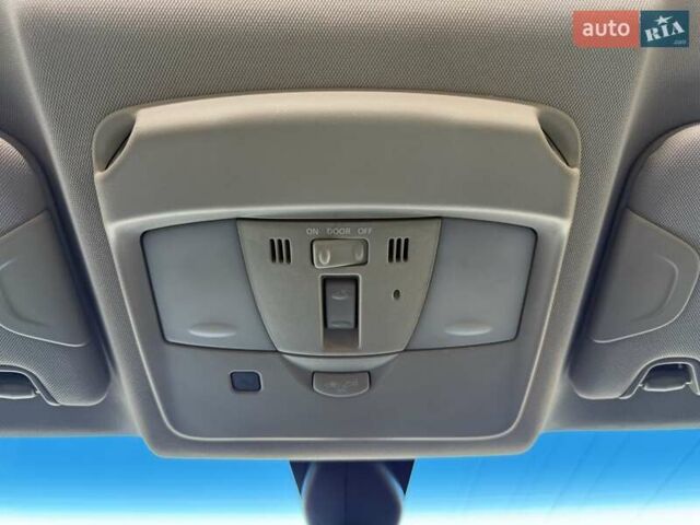 Черный Инфинити FX 37, объемом двигателя 3.7 л и пробегом 211 тыс. км за 16800 $, фото 73 на Automoto.ua