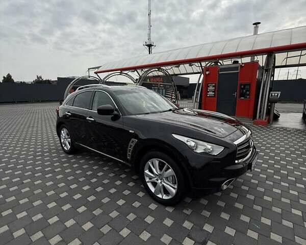 Черный Инфинити FX 37, объемом двигателя 3.7 л и пробегом 172 тыс. км за 17700 $, фото 5 на Automoto.ua