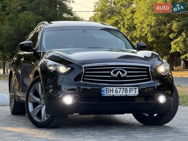 Черный Инфинити FX 37, объемом двигателя 3.7 л и пробегом 211 тыс. км за 16800 $, фото 11 на Automoto.ua