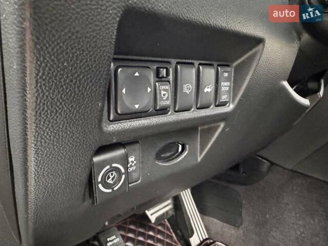 Чорний Інфініті FX 37, об'ємом двигуна 3.7 л та пробігом 211 тис. км за 16900 $, фото 51 на Automoto.ua