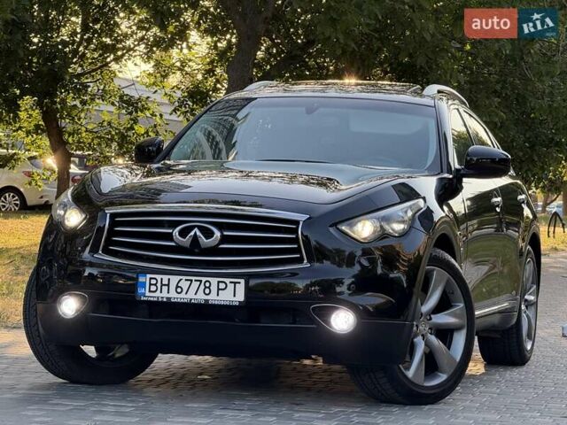 Черный Инфинити FX 37, объемом двигателя 3.7 л и пробегом 211 тыс. км за 16800 $, фото 23 на Automoto.ua
