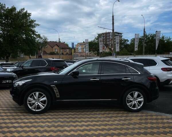 Черный Инфинити FX 37, объемом двигателя 3.7 л и пробегом 199 тыс. км за 15300 $, фото 2 на Automoto.ua