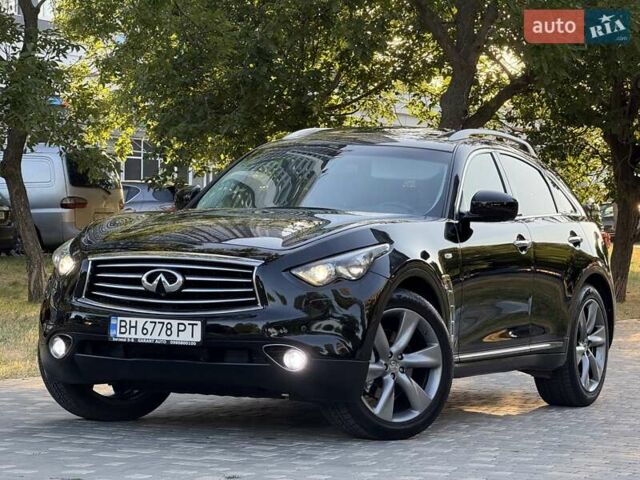 Черный Инфинити FX 37, объемом двигателя 3.7 л и пробегом 211 тыс. км за 16800 $, фото 30 на Automoto.ua