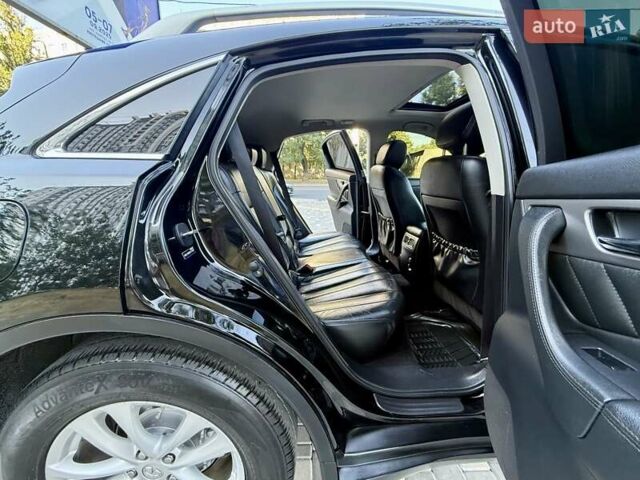 Чорний Інфініті FX 37, об'ємом двигуна 3.7 л та пробігом 202 тис. км за 15400 $, фото 20 на Automoto.ua