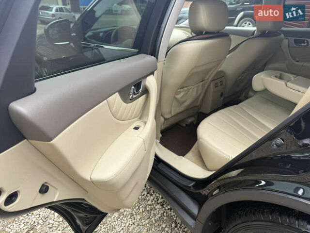 Черный Инфинити FX 37, объемом двигателя 3.7 л и пробегом 226 тыс. км за 16300 $, фото 16 на Automoto.ua