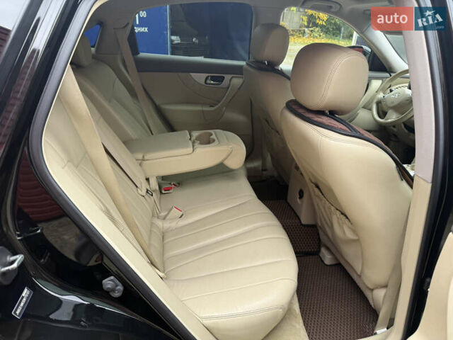 Черный Инфинити FX 37, объемом двигателя 3.7 л и пробегом 226 тыс. км за 16300 $, фото 14 на Automoto.ua