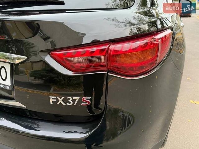 Чорний Інфініті FX 37, об'ємом двигуна 3.7 л та пробігом 178 тис. км за 16750 $, фото 34 на Automoto.ua