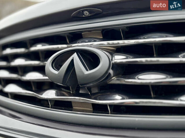 Фиолетовый Инфинити FX 37, объемом двигателя 3.7 л и пробегом 169 тыс. км за 13999 $, фото 7 на Automoto.ua