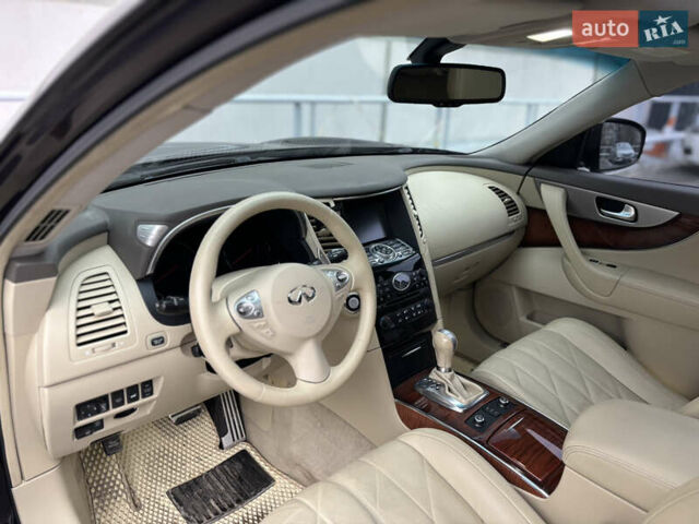 Фиолетовый Инфинити FX 37, объемом двигателя 3.7 л и пробегом 169 тыс. км за 13999 $, фото 11 на Automoto.ua