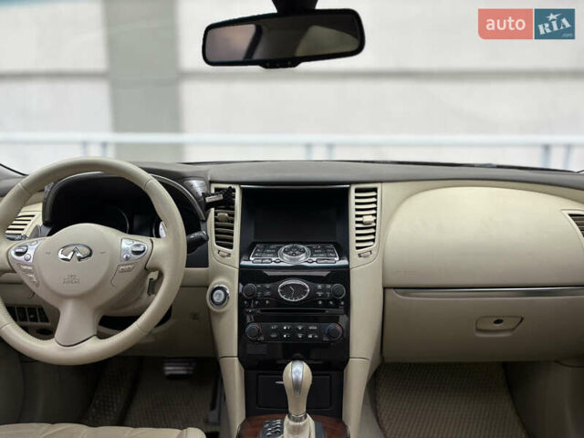 Фиолетовый Инфинити FX 37, объемом двигателя 3.7 л и пробегом 169 тыс. км за 13999 $, фото 23 на Automoto.ua