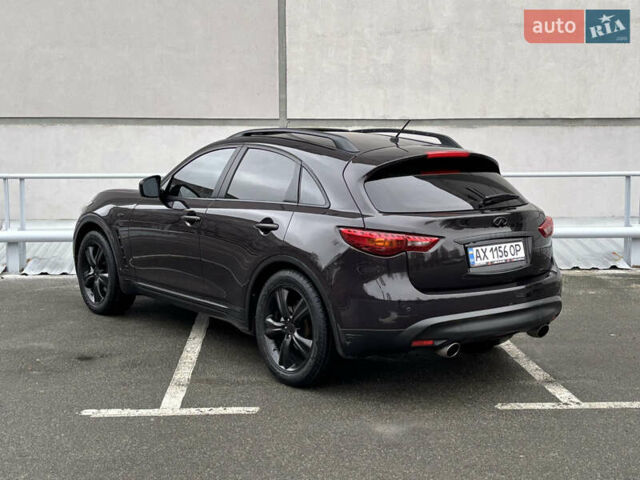 Фиолетовый Инфинити FX 37, объемом двигателя 3.7 л и пробегом 169 тыс. км за 13999 $, фото 4 на Automoto.ua