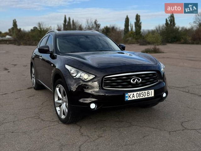 Инфинити FX 37 2010 в Киеве на Automoto.ua Коричневый Инфинити FX 37, объемом двигателя 3.7 л и пробегом 235 тыс. км за 13999 $, фото 16 на Automoto.ua