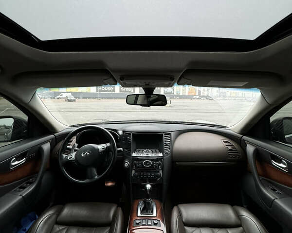 Коричневый Инфинити FX 37, объемом двигателя 3.7 л и пробегом 67 тыс. км за 25000 $, фото 15 на Automoto.ua